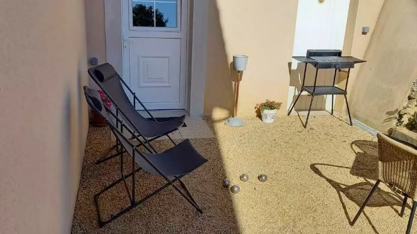 ベッドアンドブレックファースト Chambre D Hôte Chez Nathalie & Roland