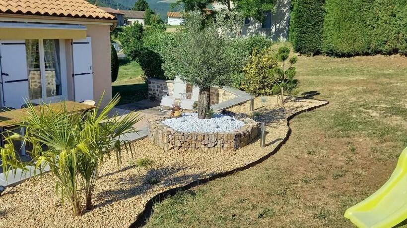 민박 Chambre D Hôte Chez Nathalie & Roland