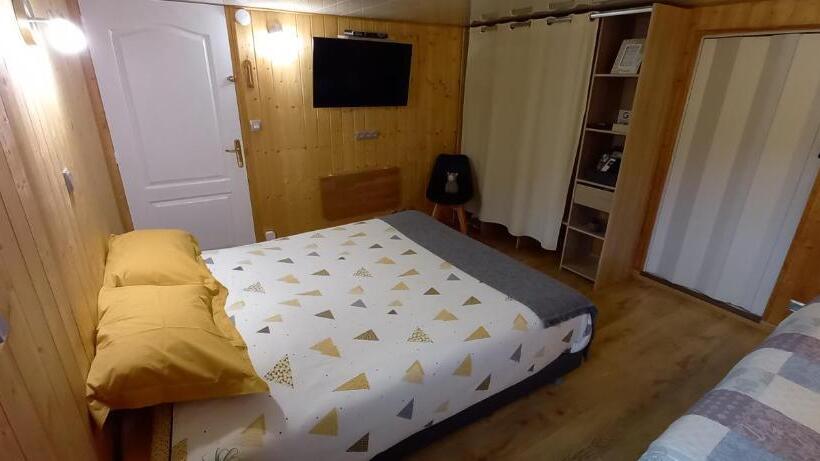 민박 Chambre D Hôte Chez Nathalie & Roland