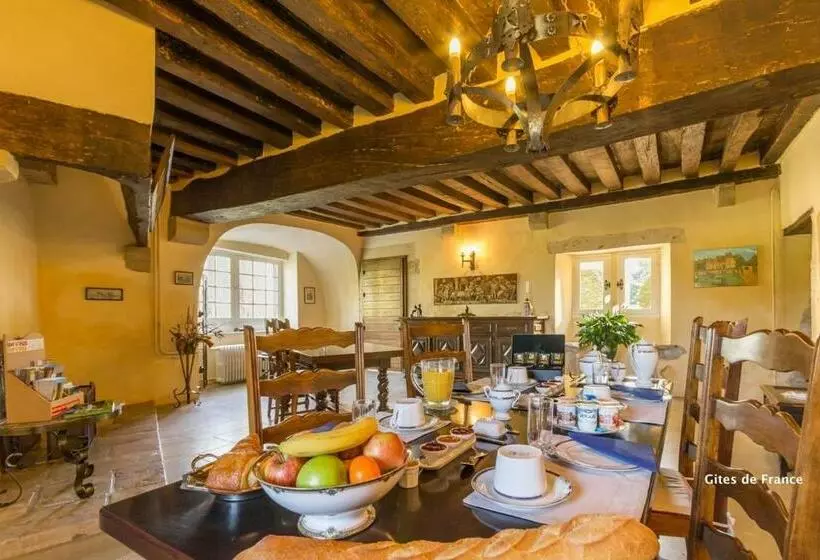 تختخواب و صبحانه Château Du Marais