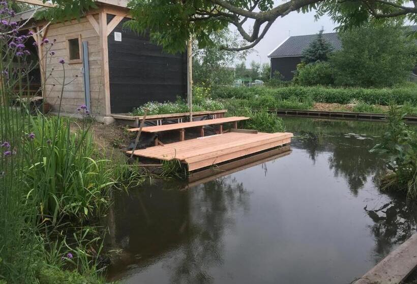 ベッドアンドブレックファースト De Kopstoof