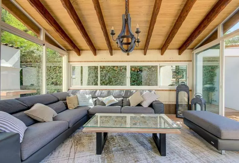 Aamiaismajoitus (B&B) Domaine Le Courti   Adult Only