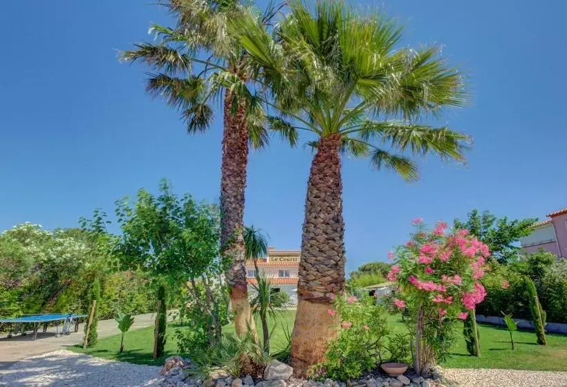 Aamiaismajoitus (B&B) Domaine Le Courti   Adult Only