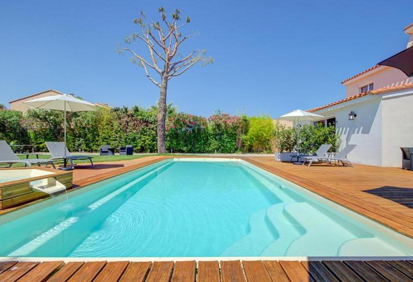 민박 Domaine Le Courti   Adult Only