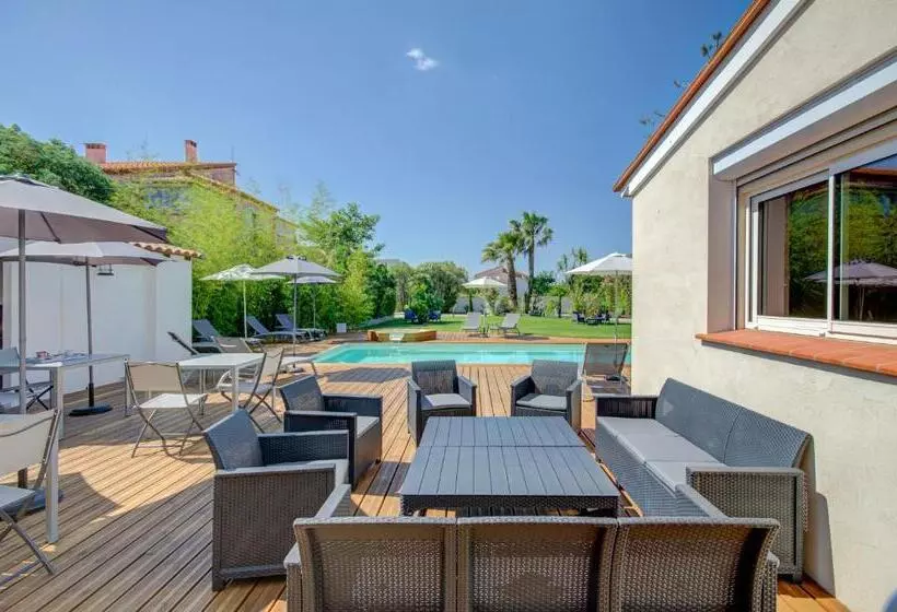 Aamiaismajoitus (B&B) Domaine Le Courti   Adult Only