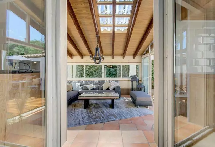 Aamiaismajoitus (B&B) Domaine Le Courti   Adult Only