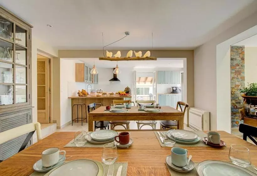 Aamiaismajoitus (B&B) Domaine Le Courti   Adult Only