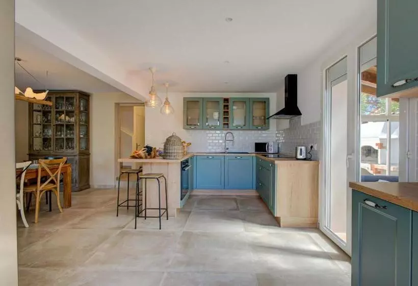 Aamiaismajoitus (B&B) Domaine Le Courti   Adult Only