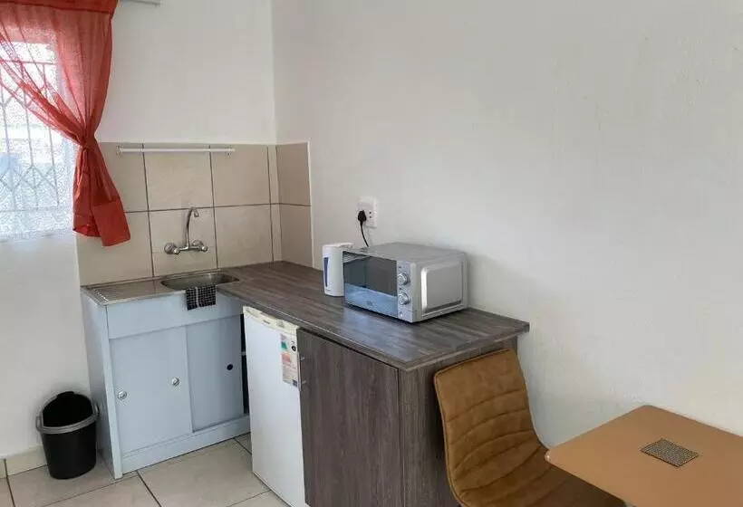 ベッドアンドブレックファースト La Fiance Village