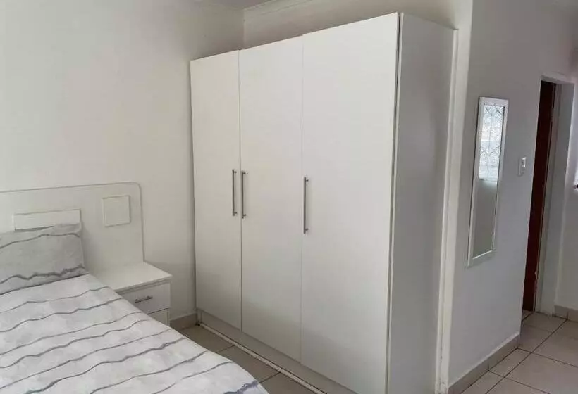 ベッドアンドブレックファースト La Fiance Village