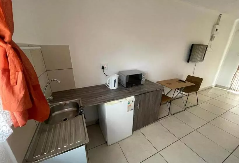 ベッドアンドブレックファースト La Fiance Village