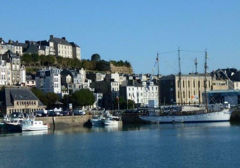 تختخواب و صبحانه La Maison Des Matignon 2