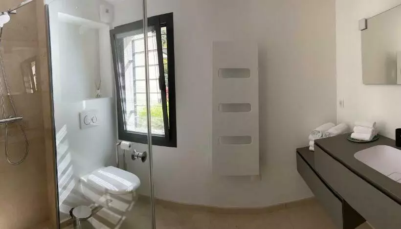 Aamiaismajoitus (B&B) Villa Chaptalia