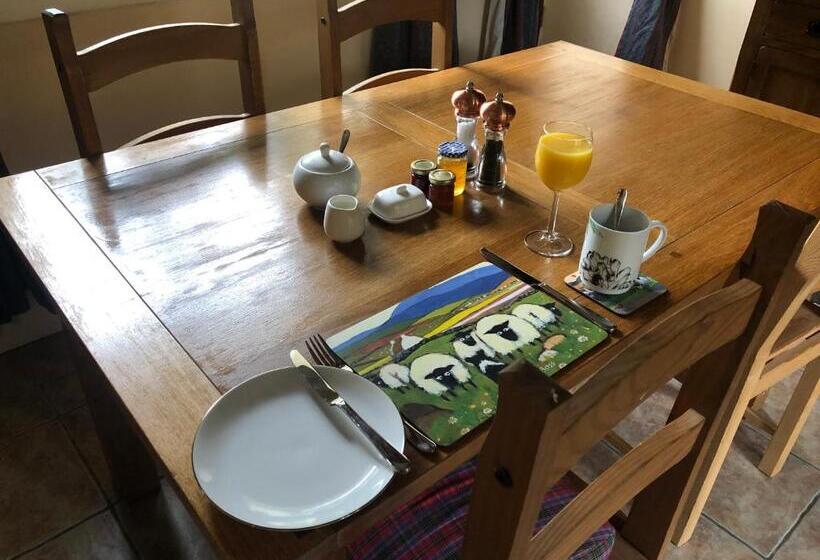 Foresters Lodge Bed And Breakfast, Near Loch Ness