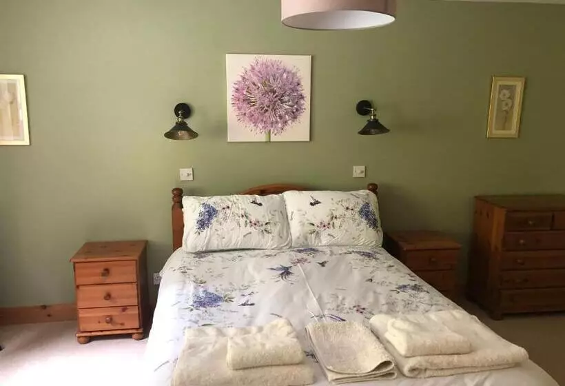 Foresters Lodge Bed And Breakfast, Near Loch Ness