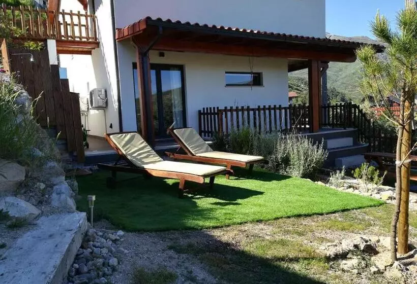 هتل Unhais Valley   Country House