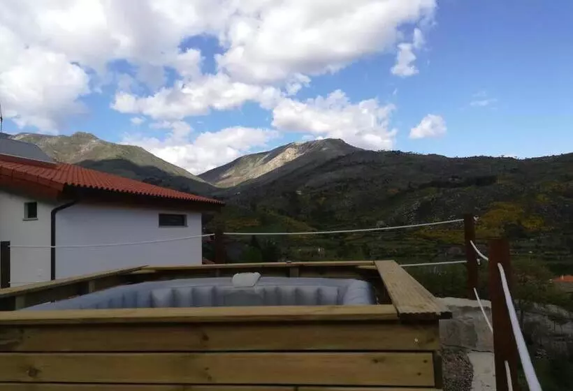 هتل Unhais Valley   Country House