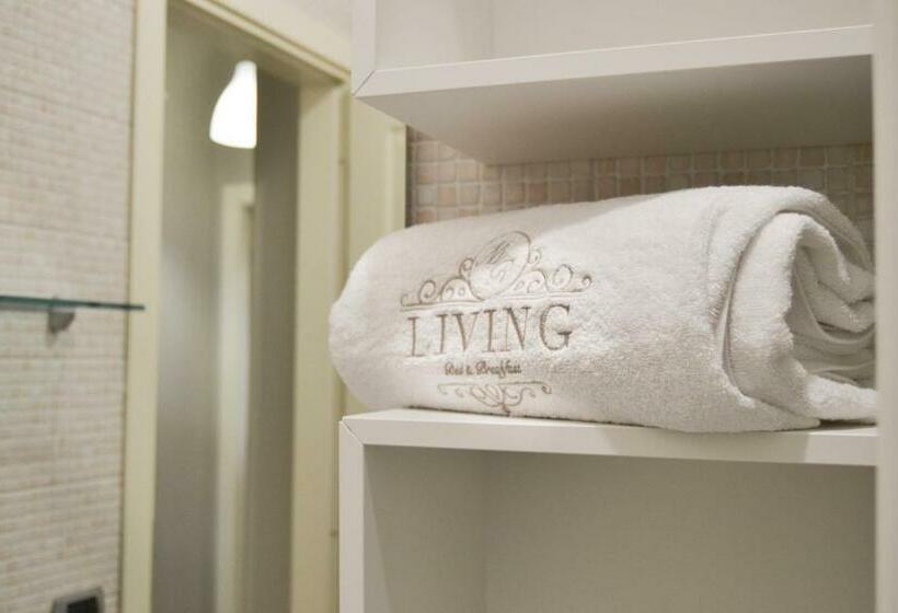 Mr Living Bed & Breakfast