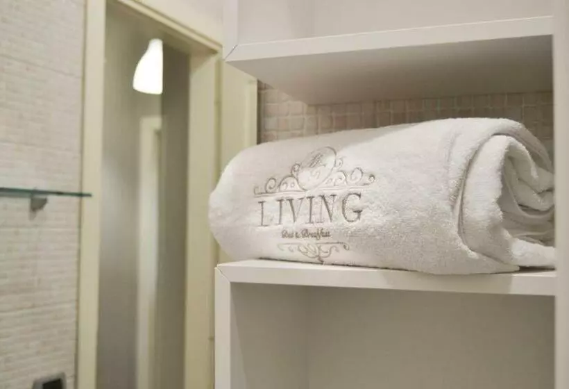 Mr Living Bed & Breakfast