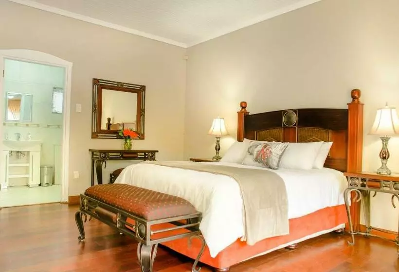 Majatalo Deale Road Guesthouse