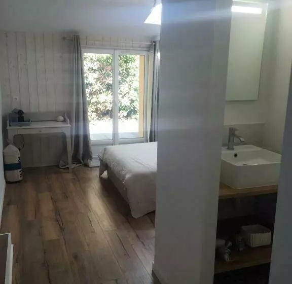 Majatalo Maison L Heure Bleue