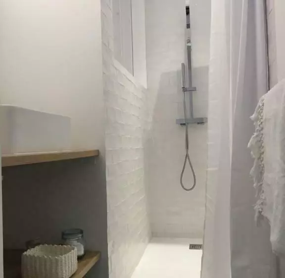 Majatalo Maison L Heure Bleue