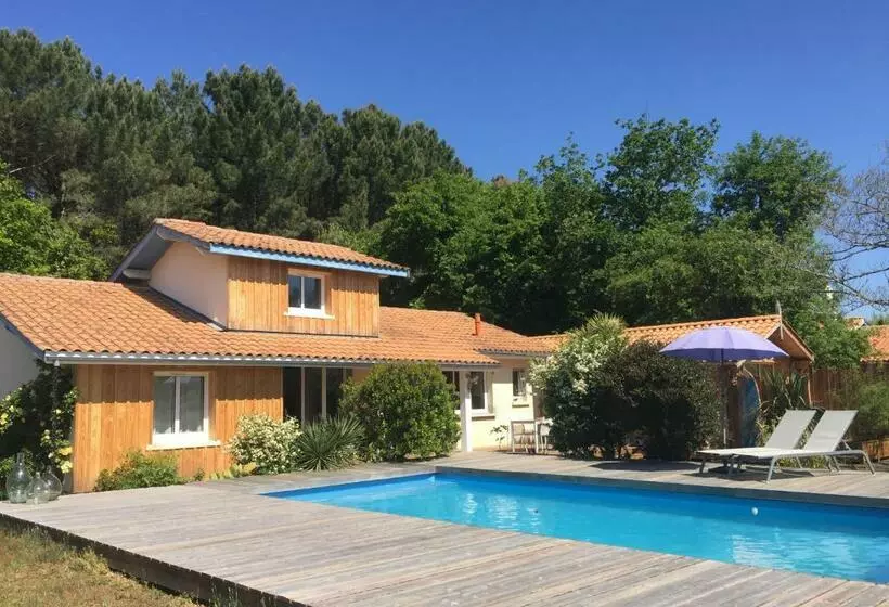 Majatalo Maison L Heure Bleue