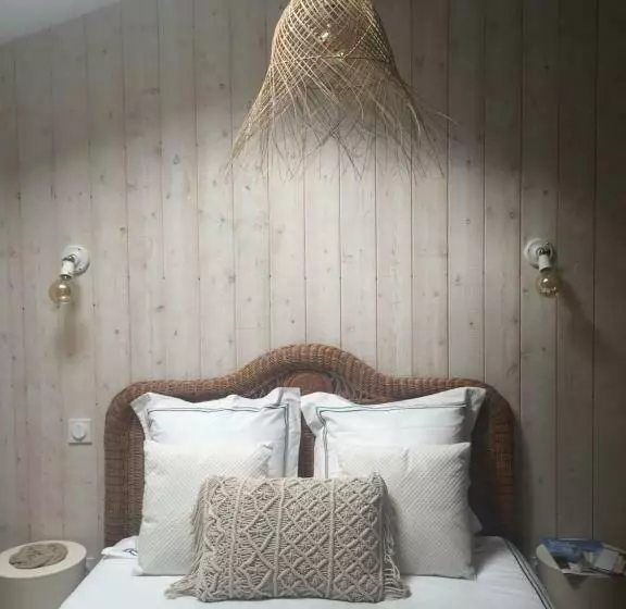 Majatalo Maison L Heure Bleue