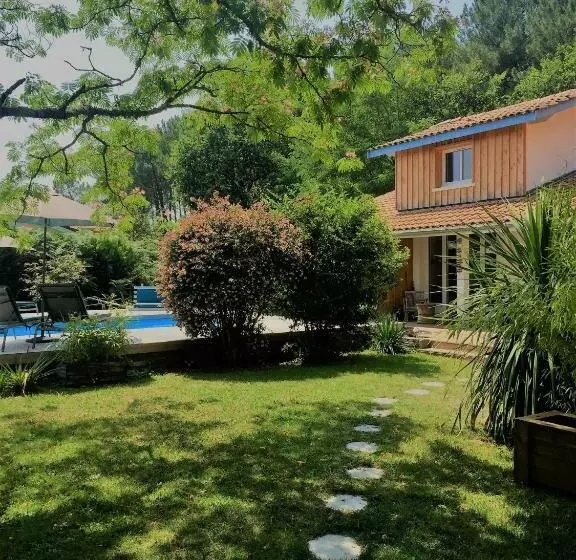 Majatalo Maison L Heure Bleue