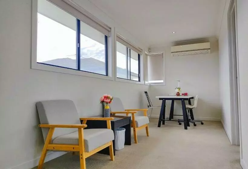 ペンション Not Entire House!! Cozy Two Bedrooms With Private Bathroom And Parking