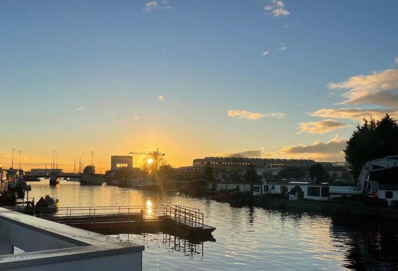 住宿加早餐 Amster Houseboat Bed Without Breakfast