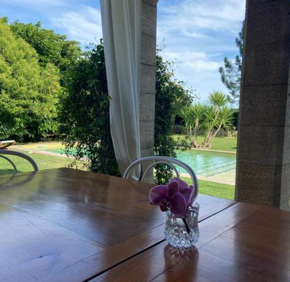 ベッドアンドブレックファースト Le Patio, Chambres D Hôtes Pour Adultes En Camargue, Possibilité De Naturisme à La Piscine