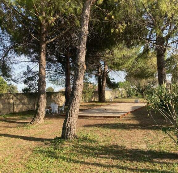 ベッドアンドブレックファースト Le Patio, Chambres D Hôtes Pour Adultes En Camargue, Possibilité De Naturisme à La Piscine