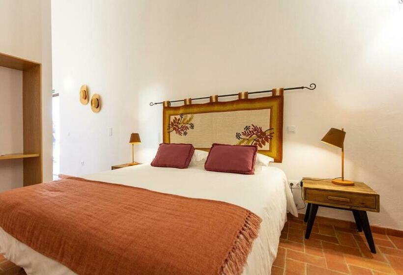 هتل Cerro Da Campaniça