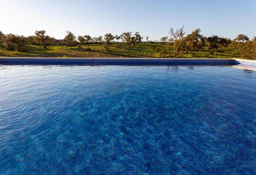 هتل Cerro Da Campaniça