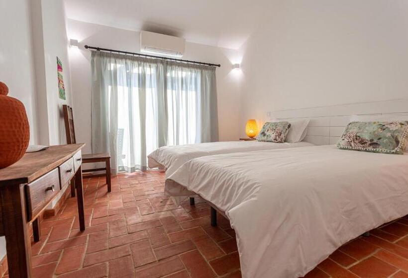 هتل Cerro Da Campaniça