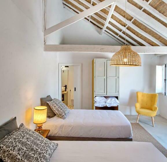 פנסיון Castelo De Arez