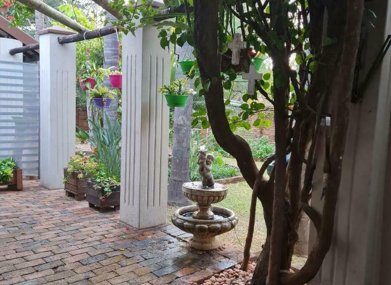 펜션 The Garden Inn Guesthouse