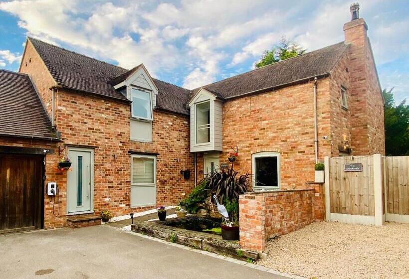 膳宿费 The Granary