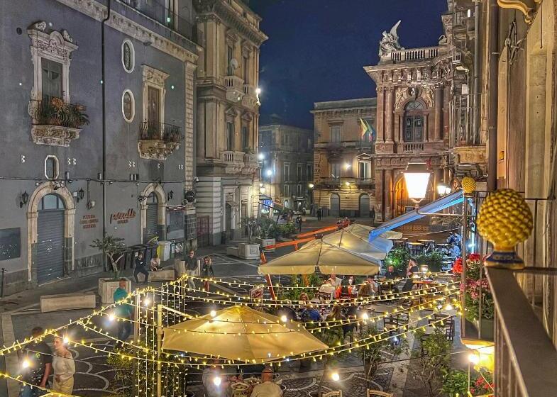 تختخواب و صبحانه Cantu  Suite