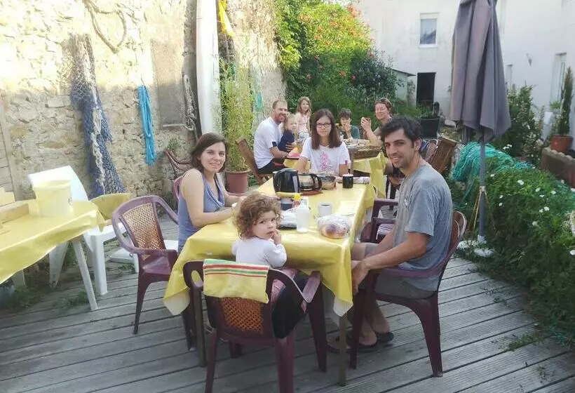 Aamiaismajoitus (B&B) Gite Miloute And Charley