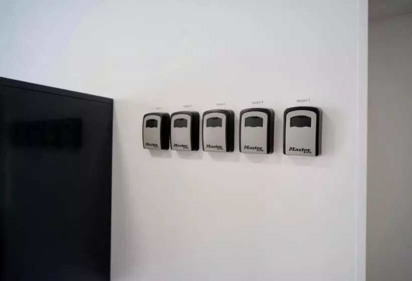 City Affaire : Hotel De Ville