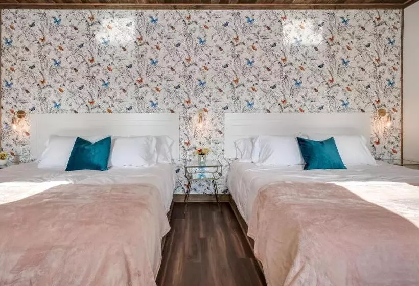 ホテル The Port Of Prescott Boutique