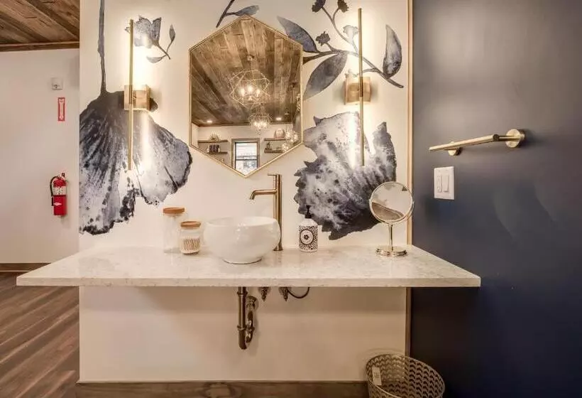 ホテル The Port Of Prescott Boutique