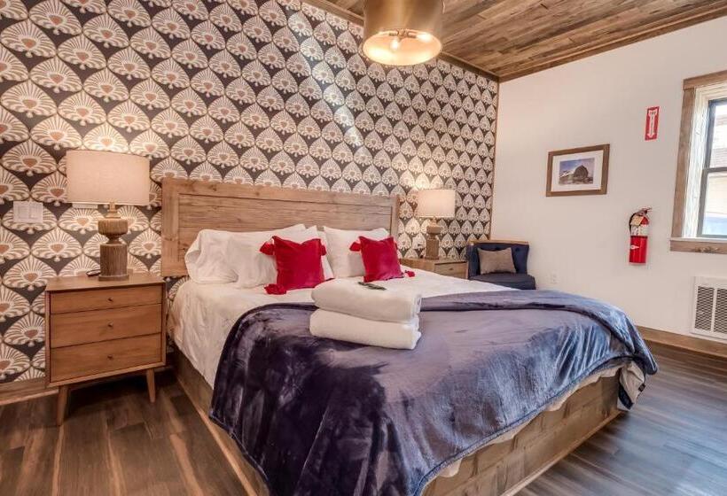 בית מלון כפרי The Port Of Prescott Boutique