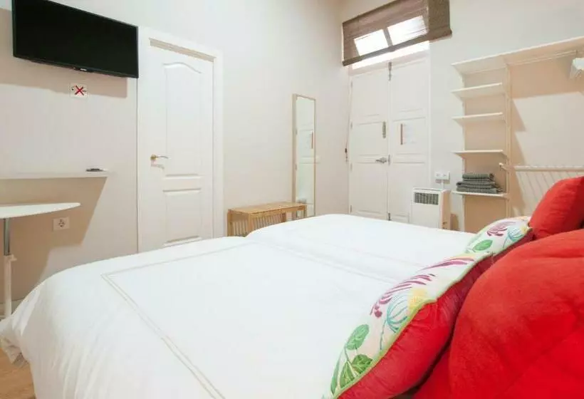 ホテル Urban Suites