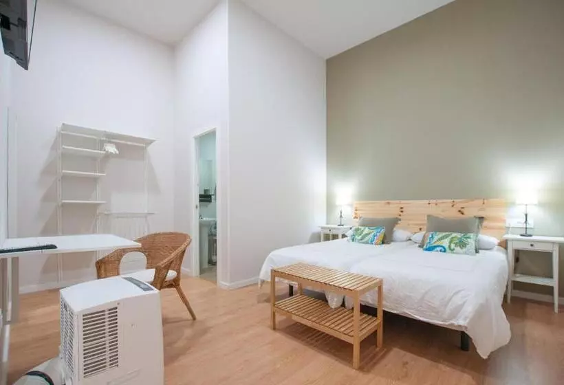 ホテル Urban Suites