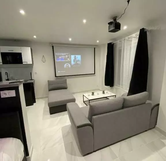 Lh Rooms Location