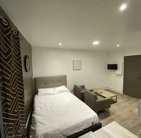 Lh Rooms Location
