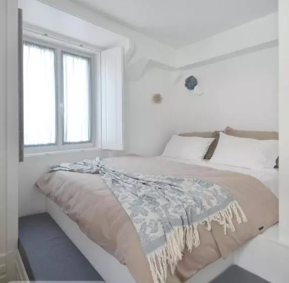 پانسیون A Botoeira Da Praça Guest House